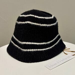 NWT House of Harlow 1960 Knit Bucket Hat Black White Stripe